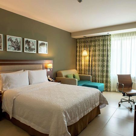 Hampton Inn By Hilton Mérida Kültér fotó