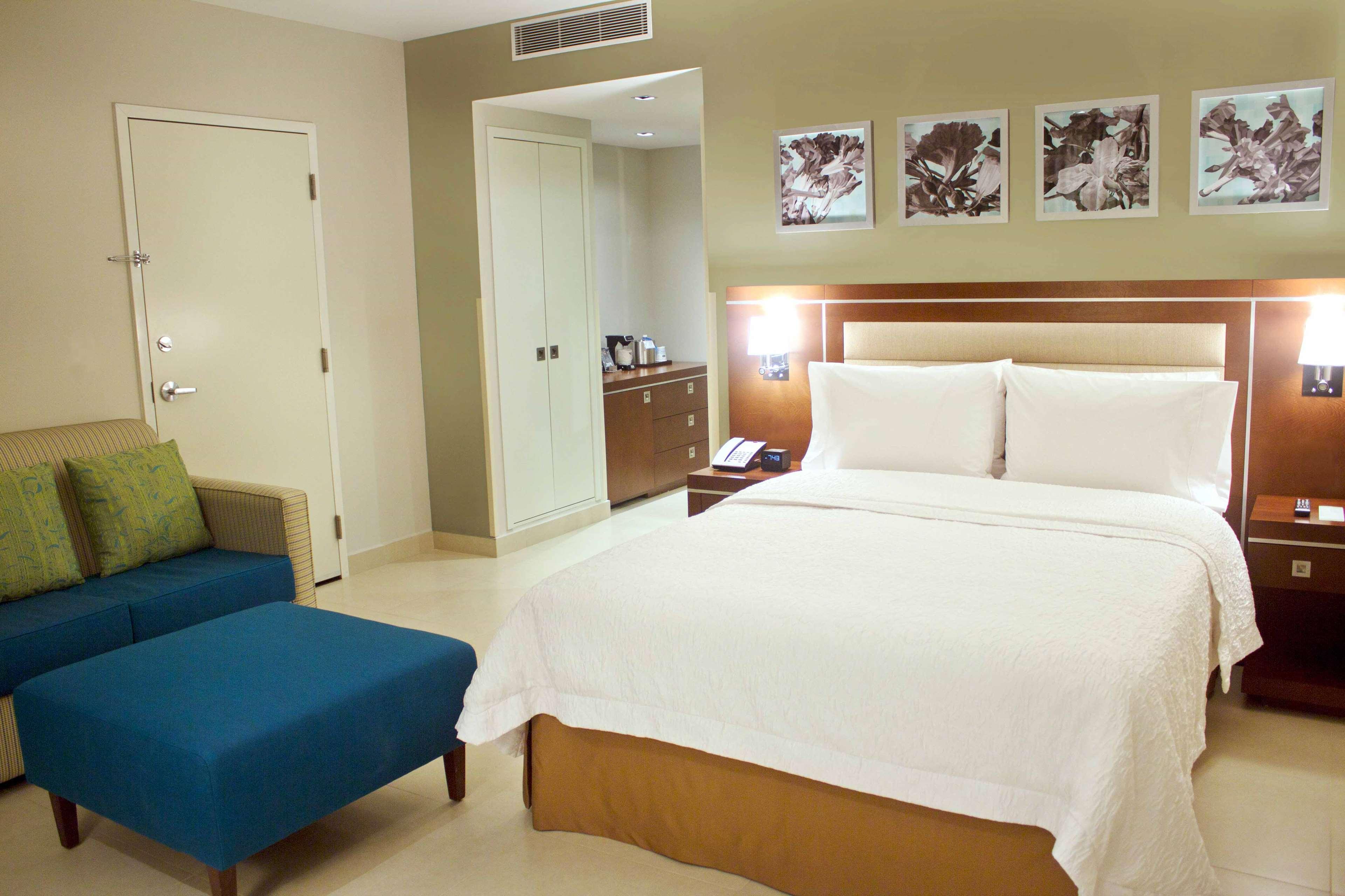 Hampton Inn By Hilton Mérida Kültér fotó