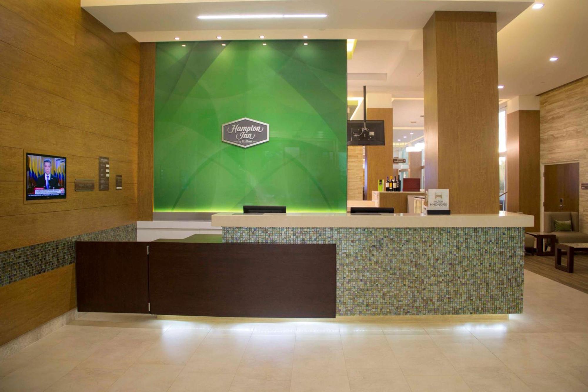 Hampton Inn By Hilton Mérida Kültér fotó